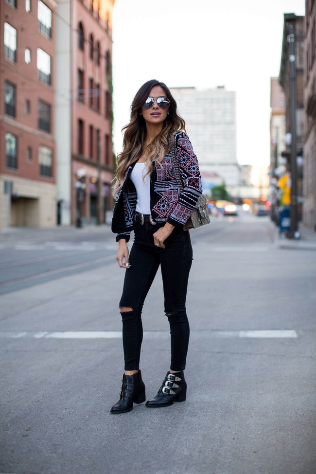 maria vizuete of mia mia mine in asos double-buckle boots and topshop jeans
