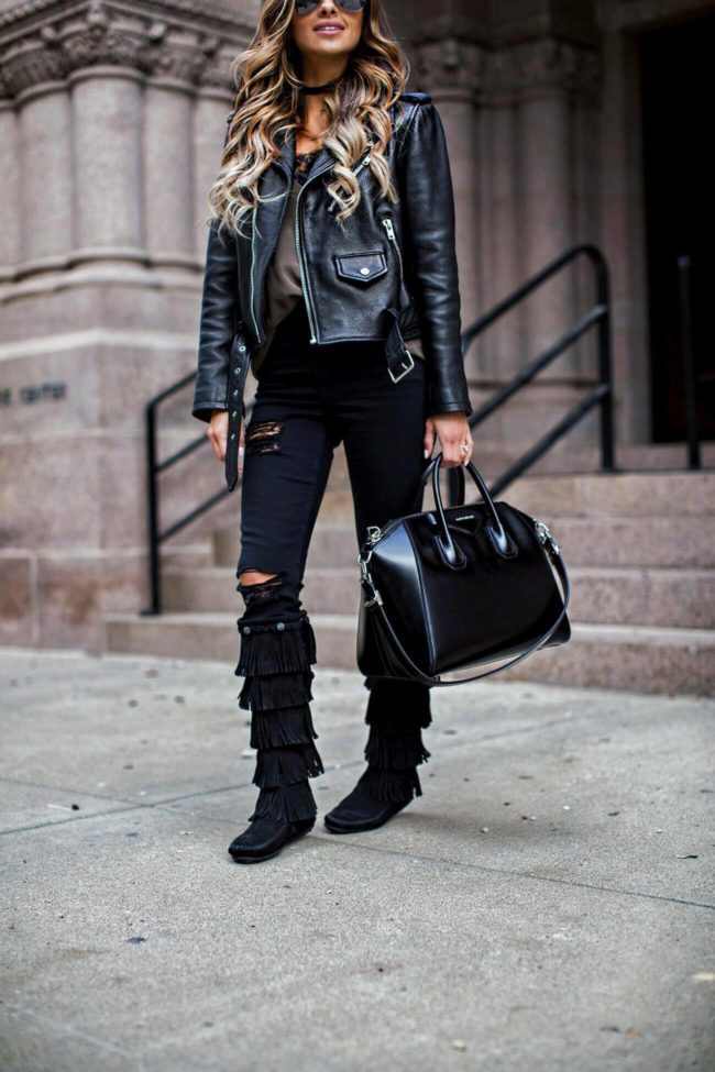 fashion blogger mia mia mine wearing minnetonka moccasins in mn 