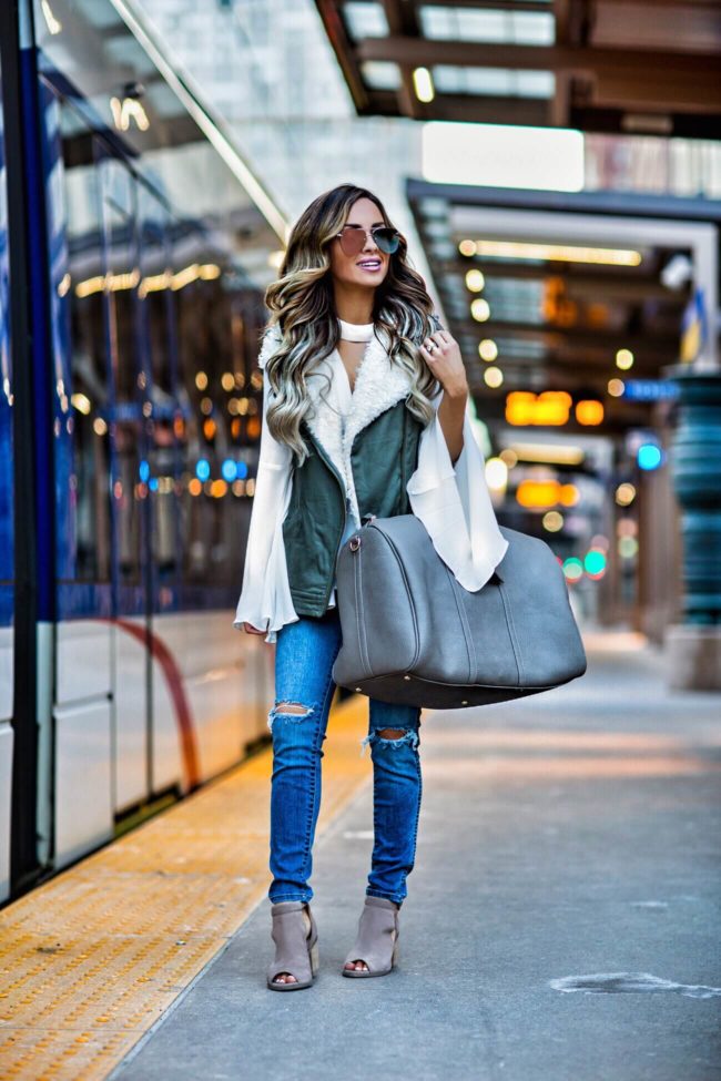 fashion blogger mia mia mine wearing le specs the prince sunglasses and revolve jeans