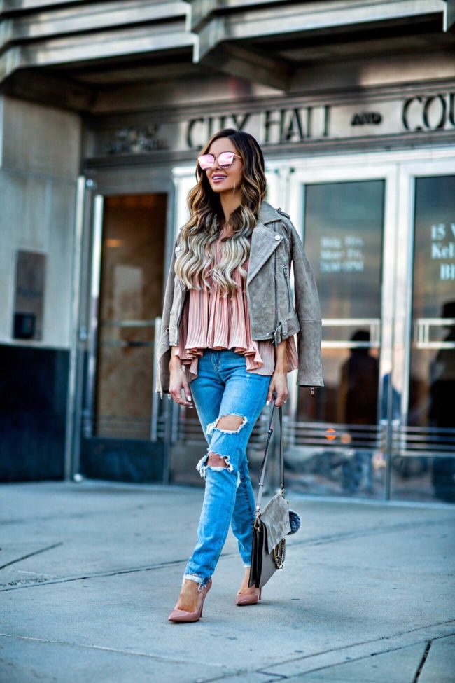 fashion blogger mia mia mine wearing a pink endless rose top and quay rose sunglasses