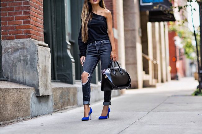 fashion blogger mia mia mine wearing jimmy choo blue heels