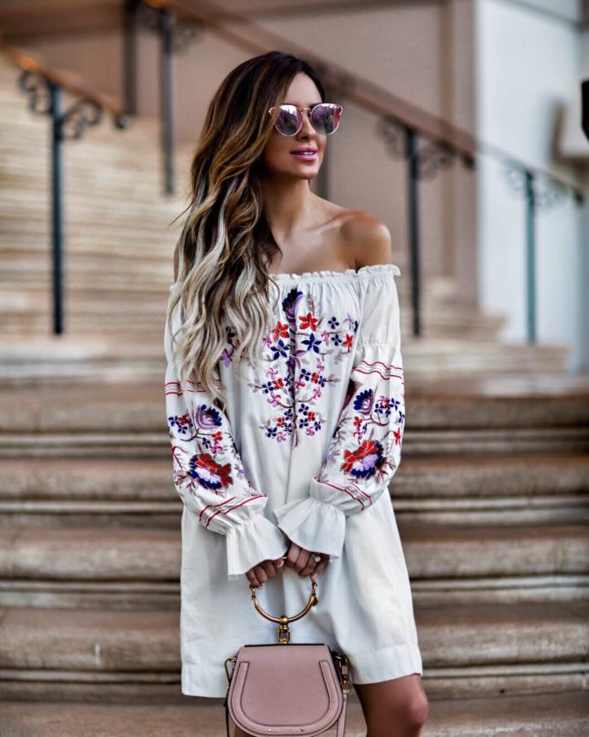 Fashion-blogger-mia-mia-mine-embroidered-dress