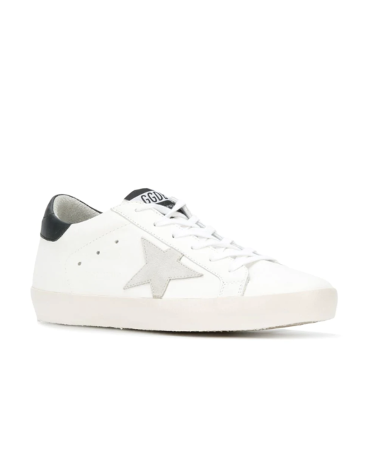 10 White Sneakers That Are Comfortable & Chic - Mia Mia Mine