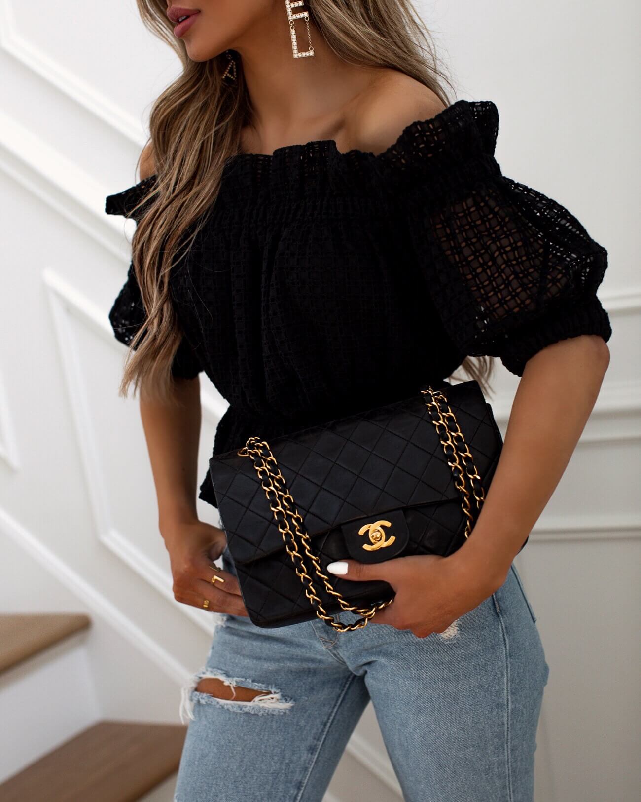 fashion blogger wearing an eyelet express top