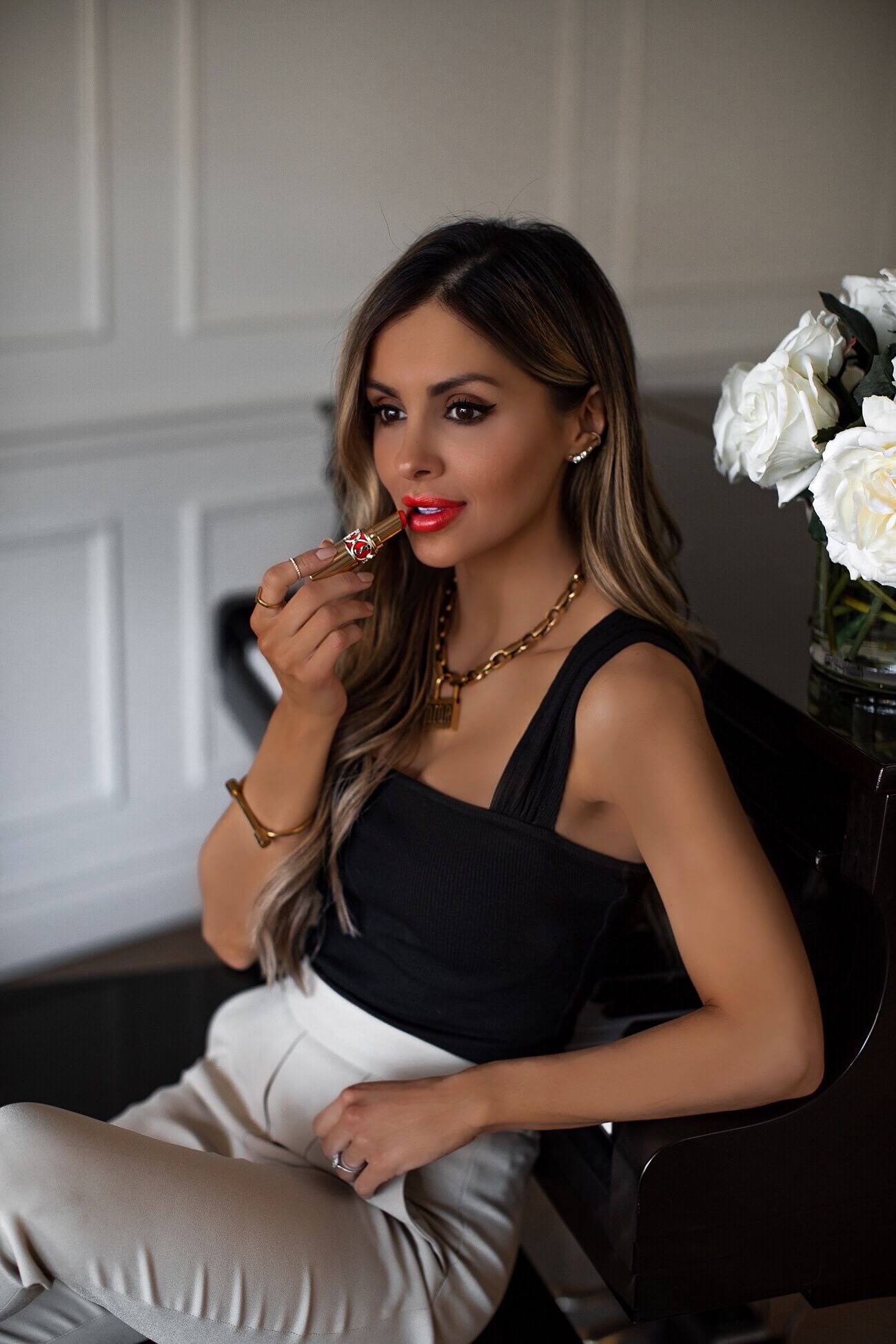 beauty blogger wearing ysl lipstick