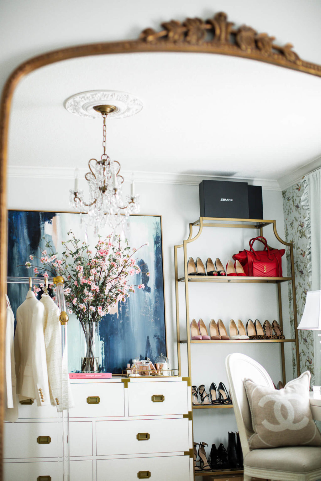 8 Steps to Organize Your Closet in 2025 - Mia Mia Mine