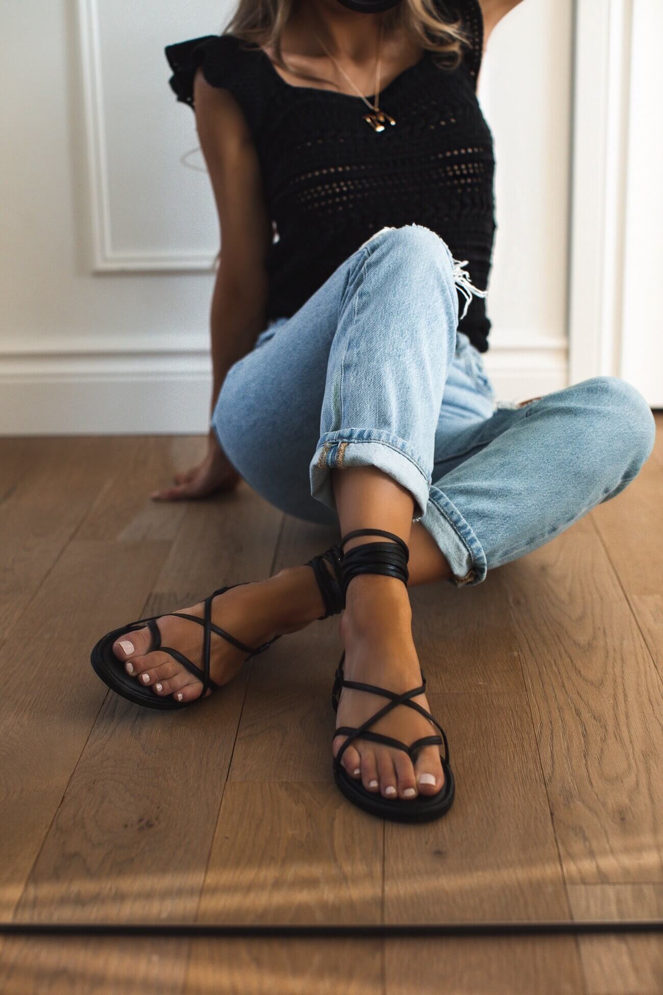 fashion blogger wearing lace-up sandals for summer