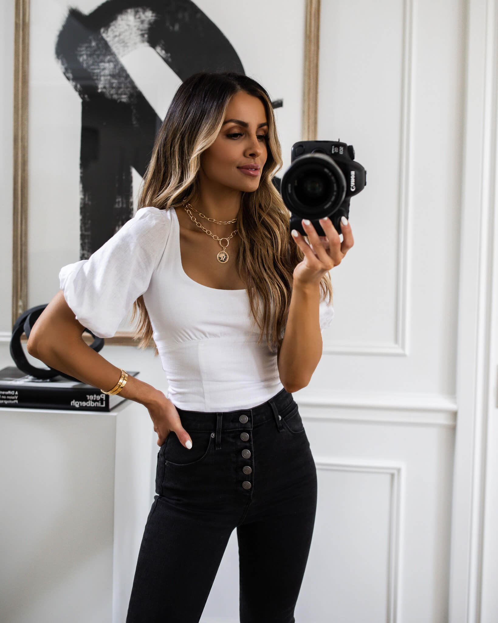 fashion blogger mia mia mine wearing a white top from abercrombie on sale for ltk day