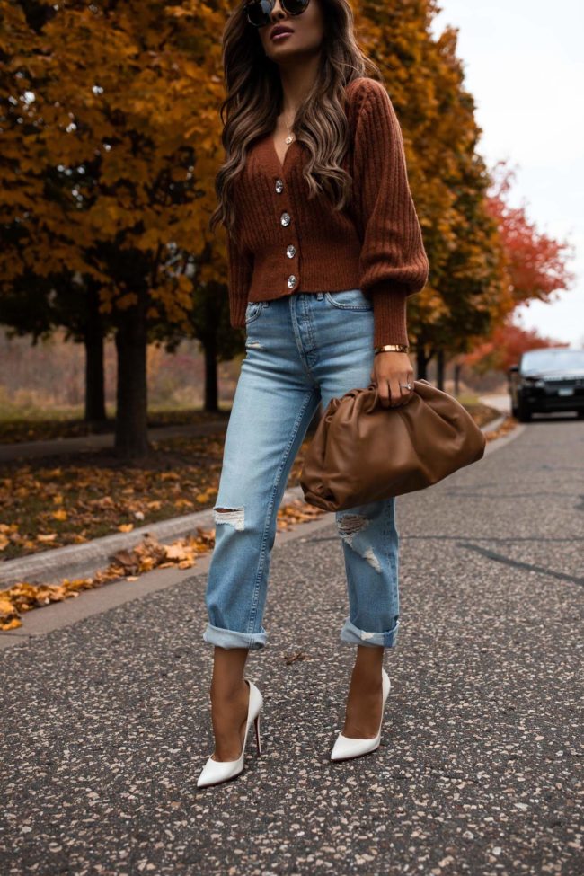 fashion blogger wearing mother denim from intermix