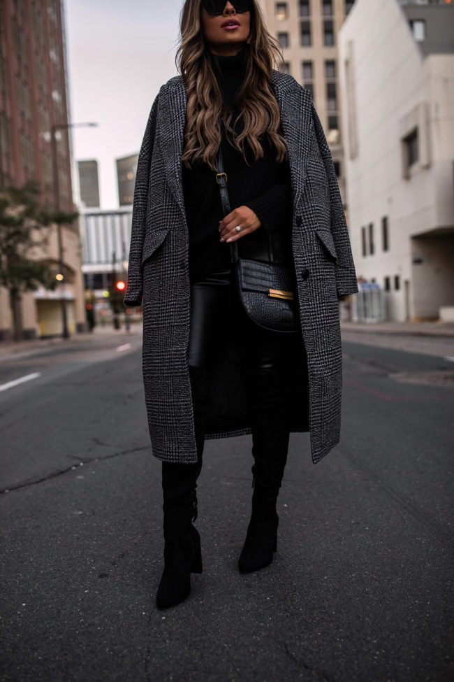 fashion blogger mia mia mine wearing a fall outfit from walmart