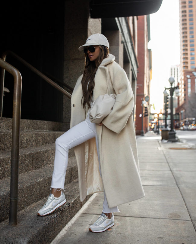 fashion blogger wearing a nike streetstyle outfit from nordstrom