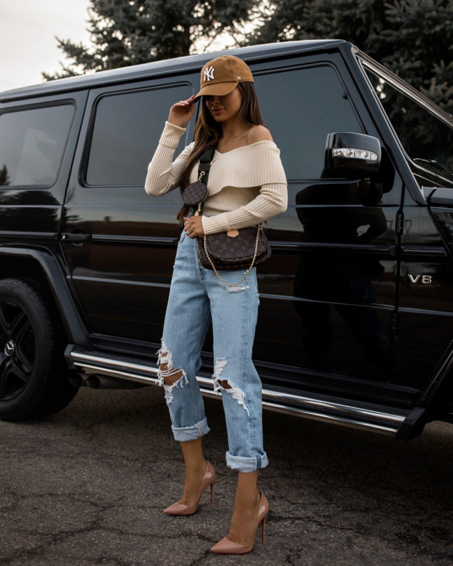 fashion blogger mia mia mine wearing agolde 90's mid rise jeans