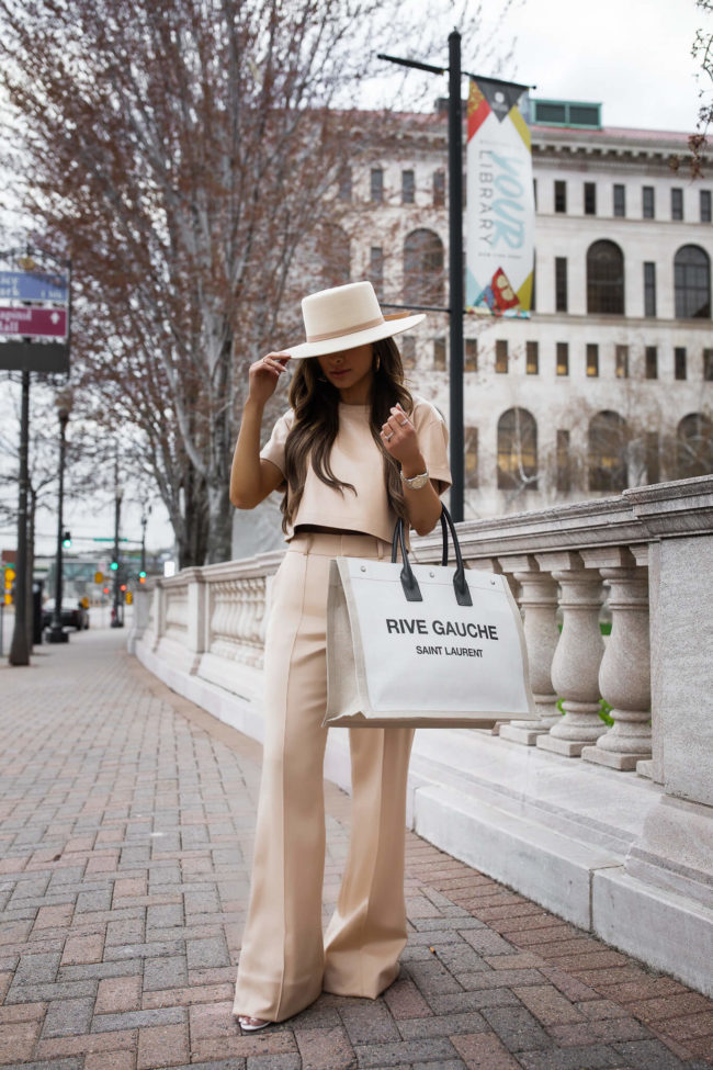 fashion blogger wearing a monochromatic outfit from saks fifth avenue
