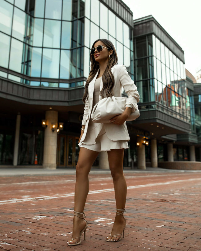 fashion blogger mia mia mine wearing a linen set from express for summer