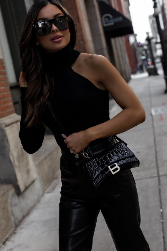 fashion blogger wearing a balenciaga bag 2021