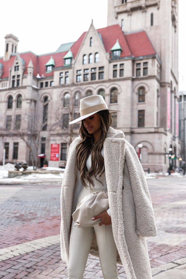 fashion blogger wearing a white teddy bear coat from nordstrom