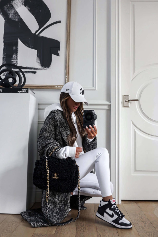 5 Elevated Spring Sneaker Outfits To Recreate - Mia Mia Mine