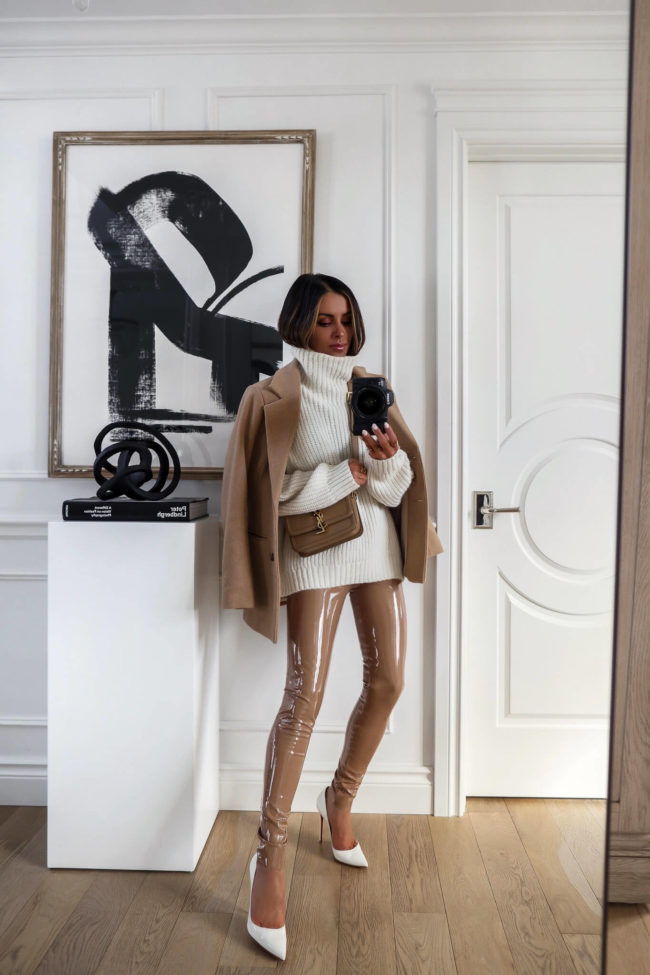 fashion blogger mia mia mine wearing commando camel faux leather leggings