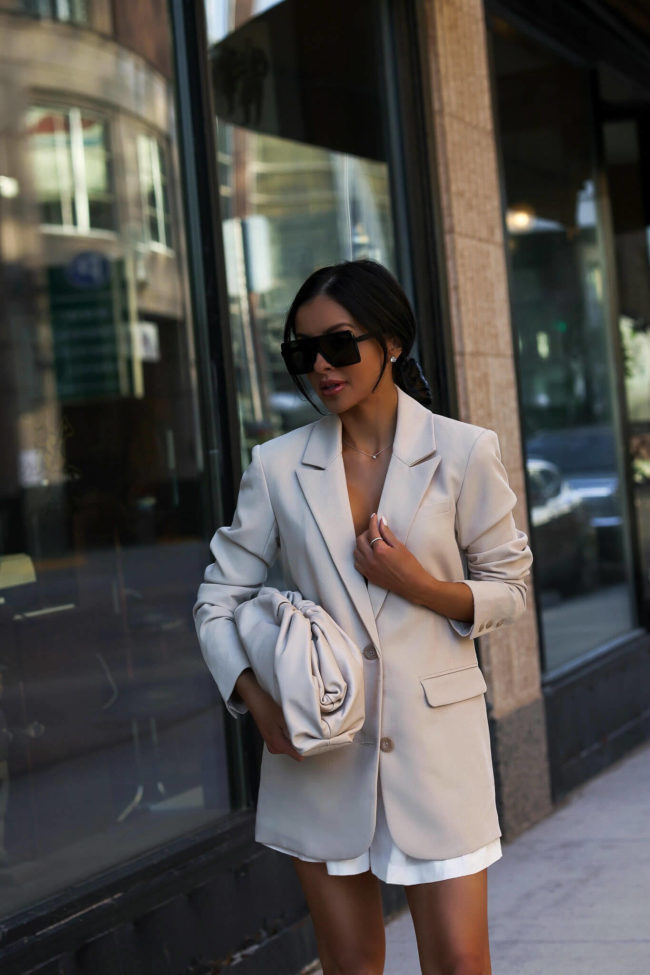 fashion blogger mia mia mine wearing james allen jewelry for mother's day