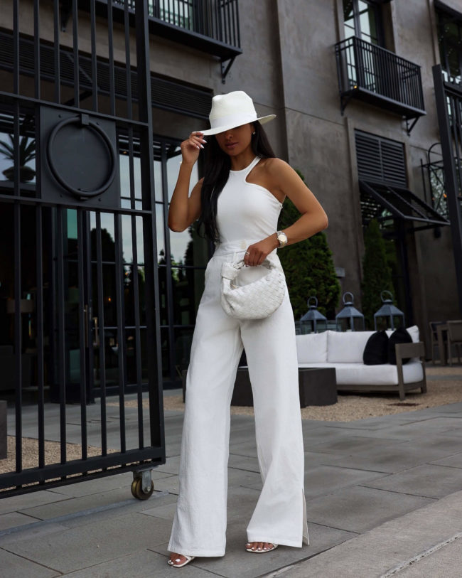 fashion blogger mia mia mine wearing white linen trousers from nordstrom