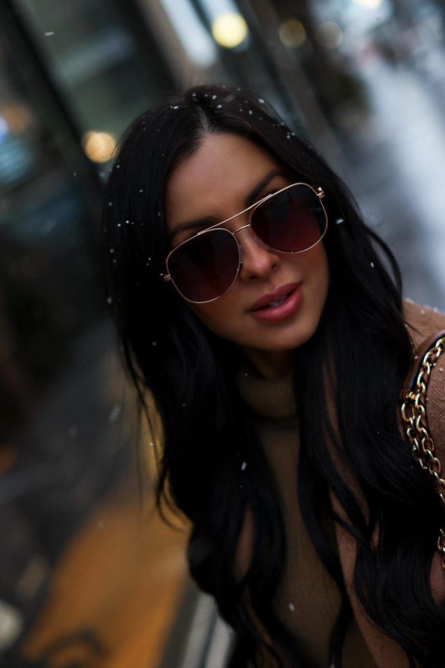 fashion blogger wearing michael kors aviator sunglasses