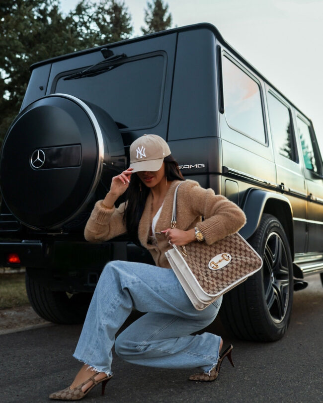 fashion blogger wearing a casual valentine's day outfit