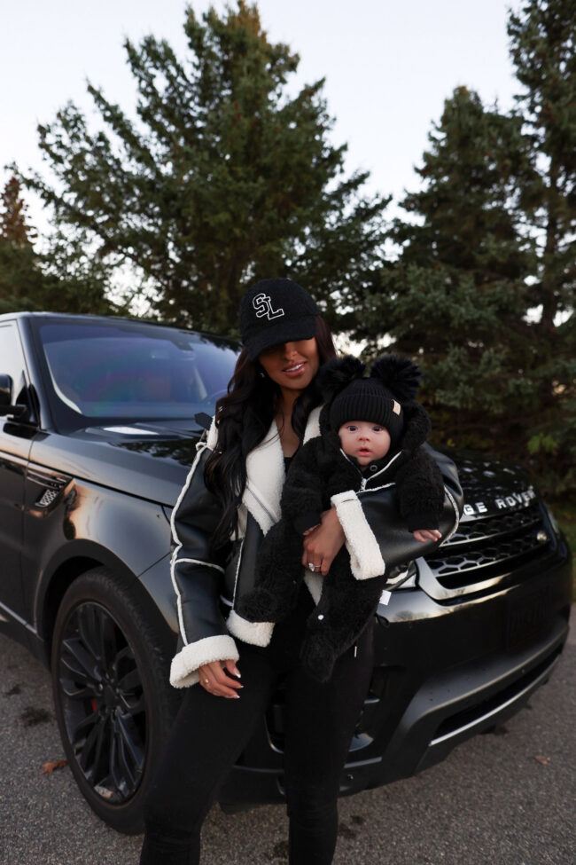 brunette fashion blogger mommy and me outfit