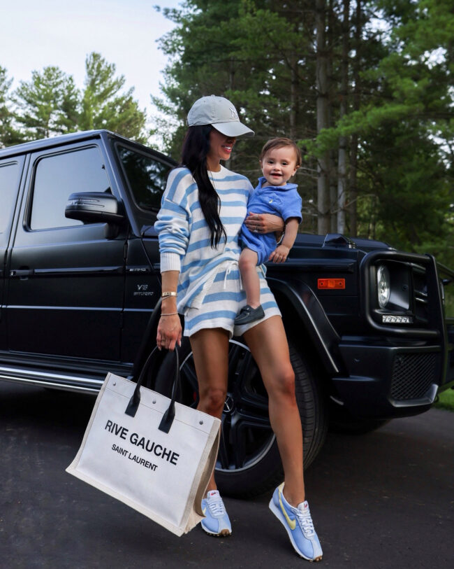 brunette fashion blogger wearing baby blue nike sneakers from nordstrom