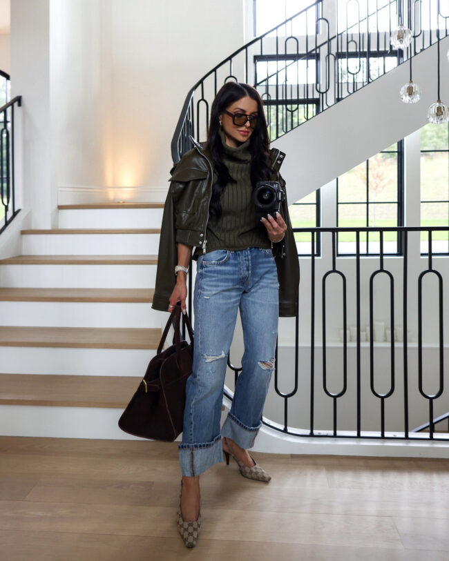 mia mia mine wearing a casual fall outfit from zara