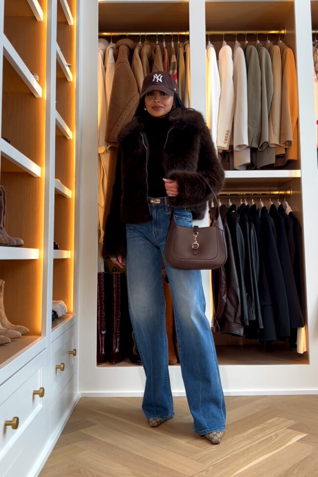 fashion blogger mia mia mine wearing mother lasso wide leg jeans