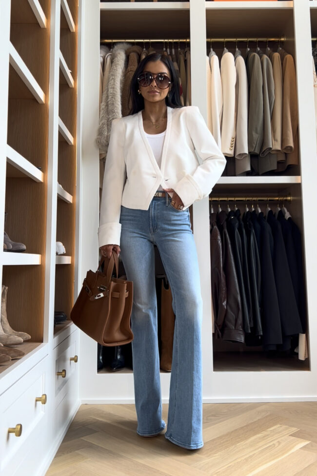 fashion blogger wearing a cropped linen blazer from zara