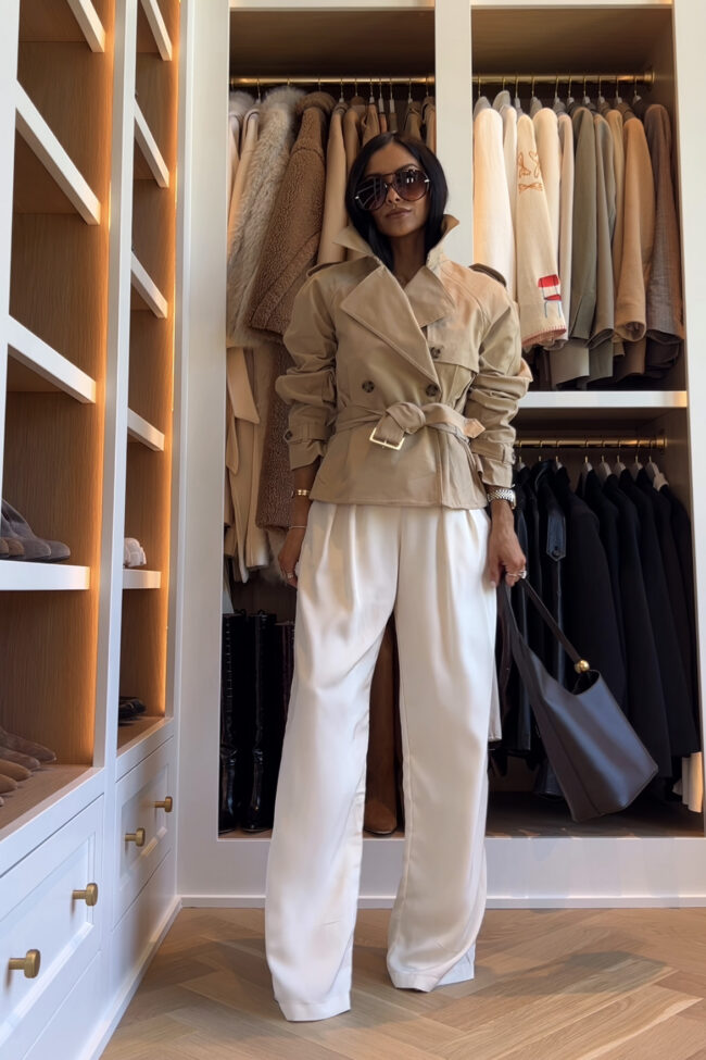 fashion blogger wearing a fall transitional outfit from macy's